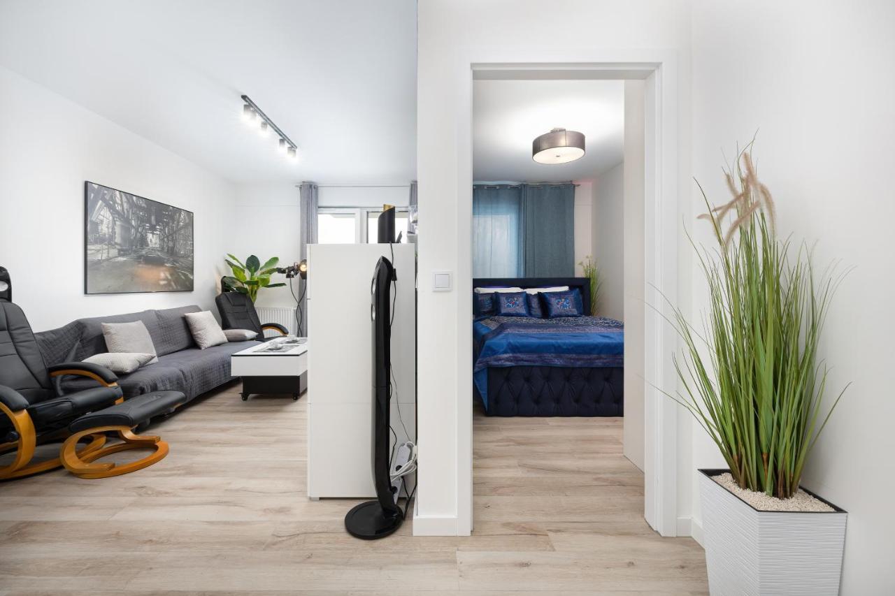 Platinium Apartment By Renters Prestige Rewal Exteriör bild