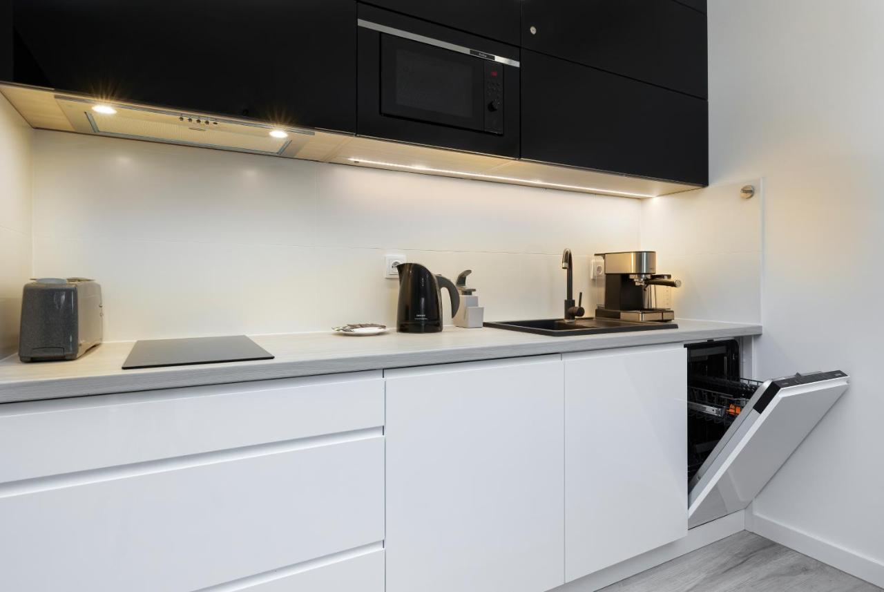Platinium Apartment By Renters Prestige Rewal Exteriör bild