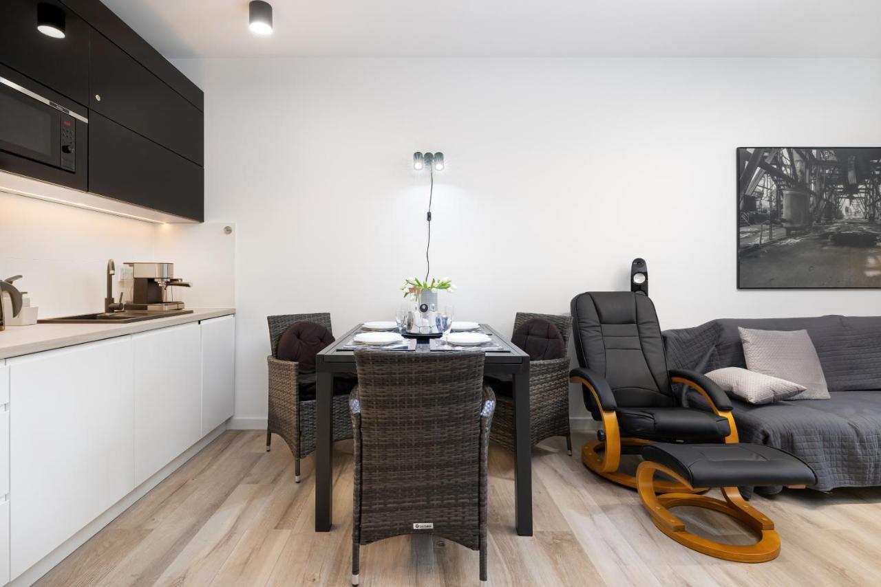Platinium Apartment By Renters Prestige Rewal Exteriör bild